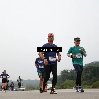Runner Photo 7397908