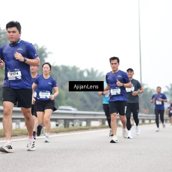 Runner Photo 7397925