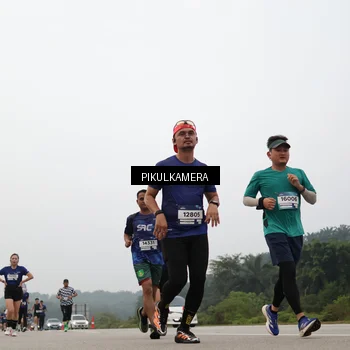 Runner Photo 7397929