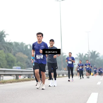 Runner Photo 7397955