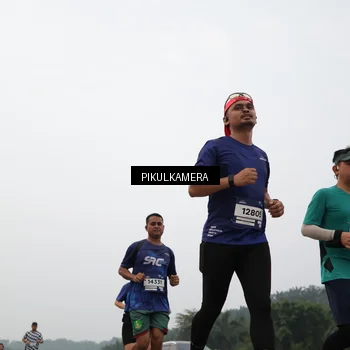 Runner Photo 7397984