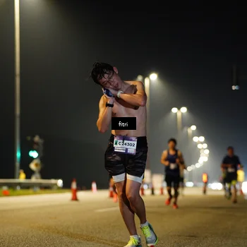 Runner Photo 7398010