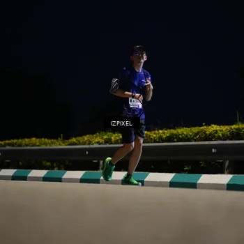 Runner Photo 7398016
