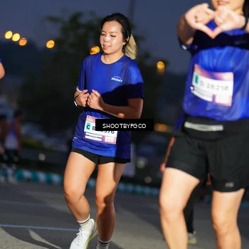 Runner Photo 7398024