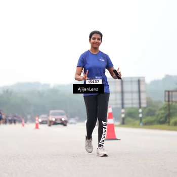 Runner Photo 7398033