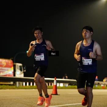 Runner Photo 7398038