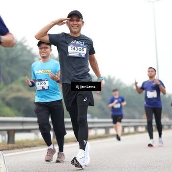 Runner Photo 7398046