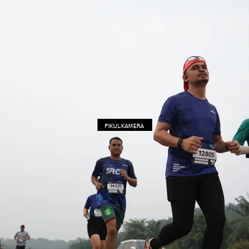 Runner Photo 7398055