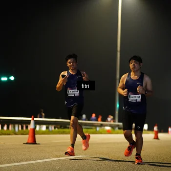 Runner Photo 7398076
