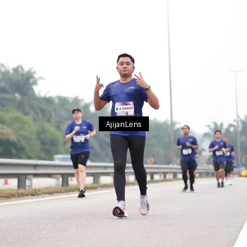 Runner Photo 7398085