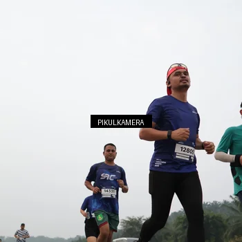 Runner Photo 7398089