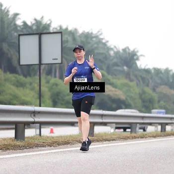 Runner Photo 7398142