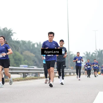 Runner Photo 7398143