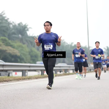 Runner Photo 7398185