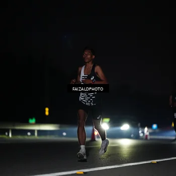 Runner Photo 7398200