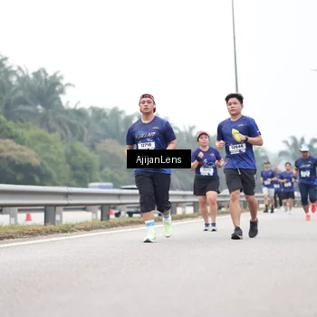 Runner Photo 7398214