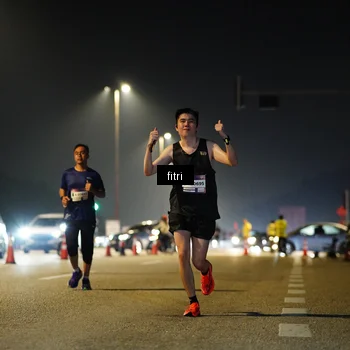 Runner Photo 7398215
