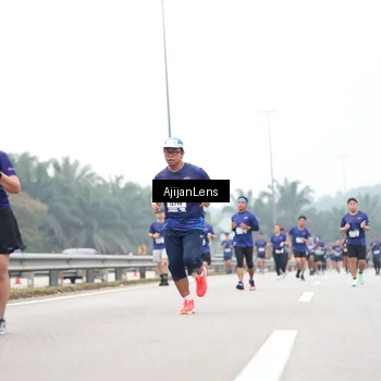 Runner Photo 7398287