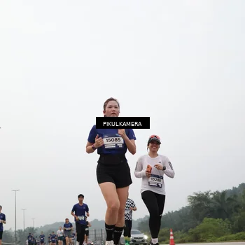 Runner Photo 7398309