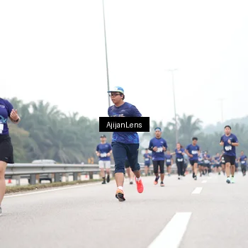 Runner Photo 7398314