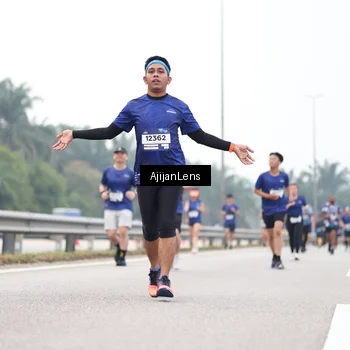 Runner Photo 7398358