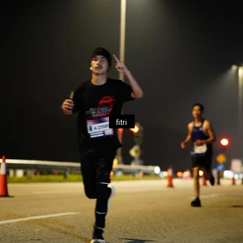 Runner Photo 7398367