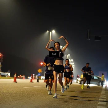 Runner Photo 7398378