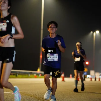 Runner Photo 7398416