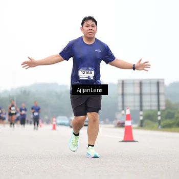 Runner Photo 7398446