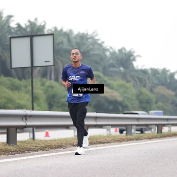 Runner Photo 7398459