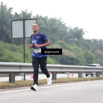 Runner Photo 7398489