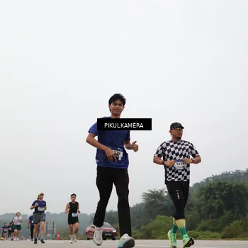 Runner Photo 7398495
