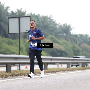 Runner Photo 7398506
