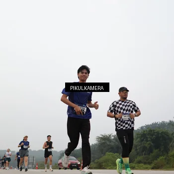 Runner Photo 7398557