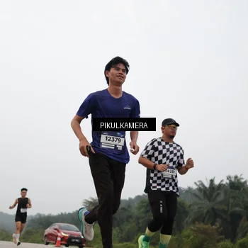 Runner Photo 7398595