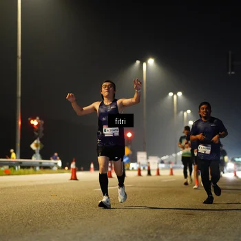 Runner Photo 7398603