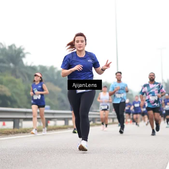 Runner Photo 7398604