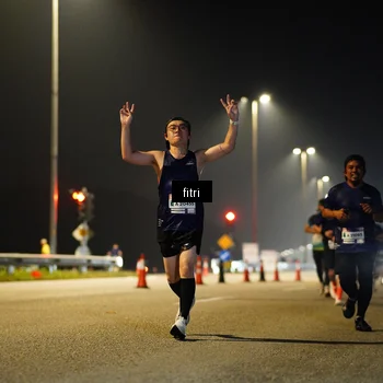 Runner Photo 7398612