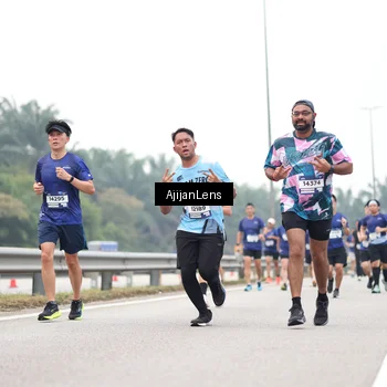Runner Photo 7398613