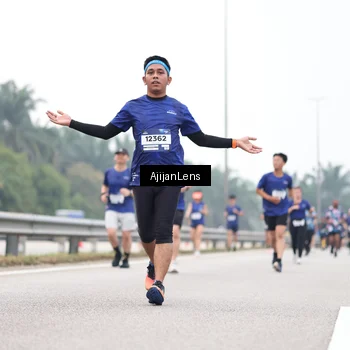 Runner Photo 7398630