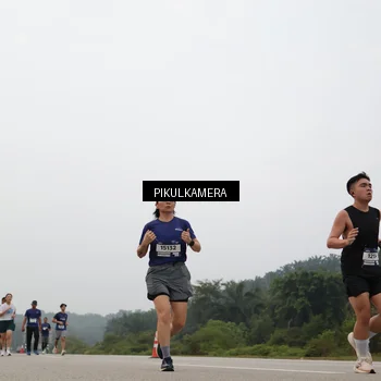 Runner Photo 7398642