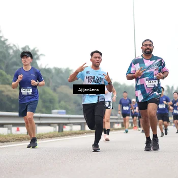 Runner Photo 7398645
