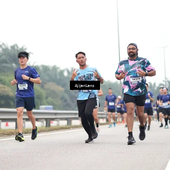 Runner Photo 7398711