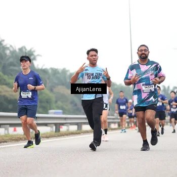 Runner Photo 7398723