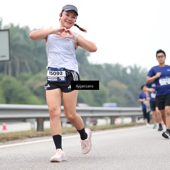 Runner Photo 7398779