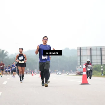 Runner Photo 7398788
