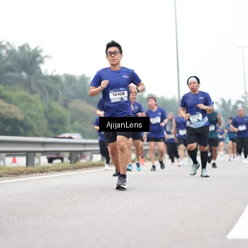 Runner Photo 7398803