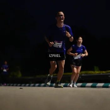 Runner Photo 7398829