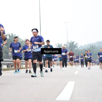 Runner Photo 7398855