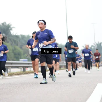Runner Photo 7398870